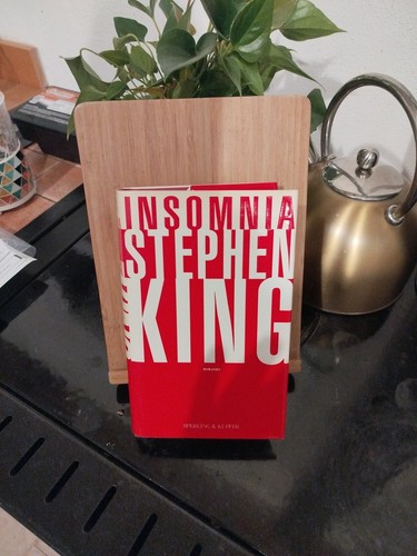 Insomnia stephen king - -,